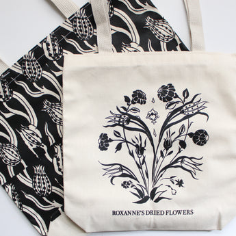 Roxanne's Dried Flowers Shoulder Tote Bag