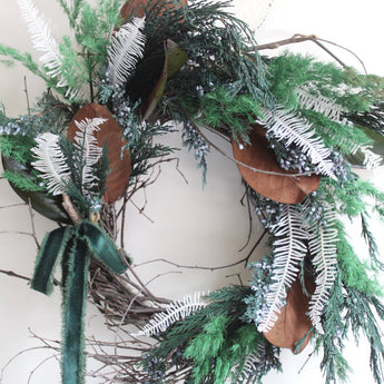 Snowy Alps Wreath 20"