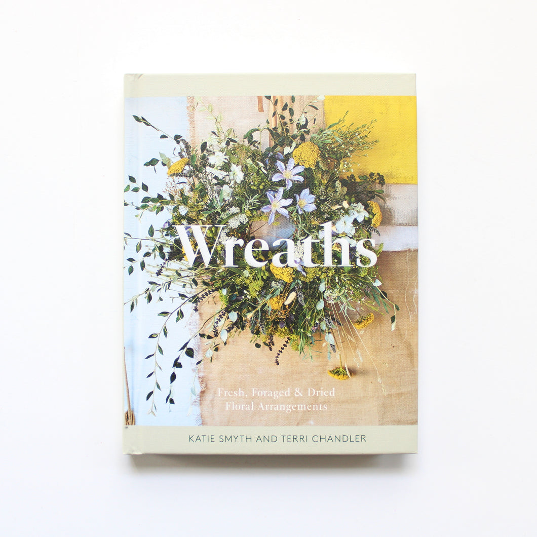 Wreaths Fresh, Foraged & Dried Floral Arrangements