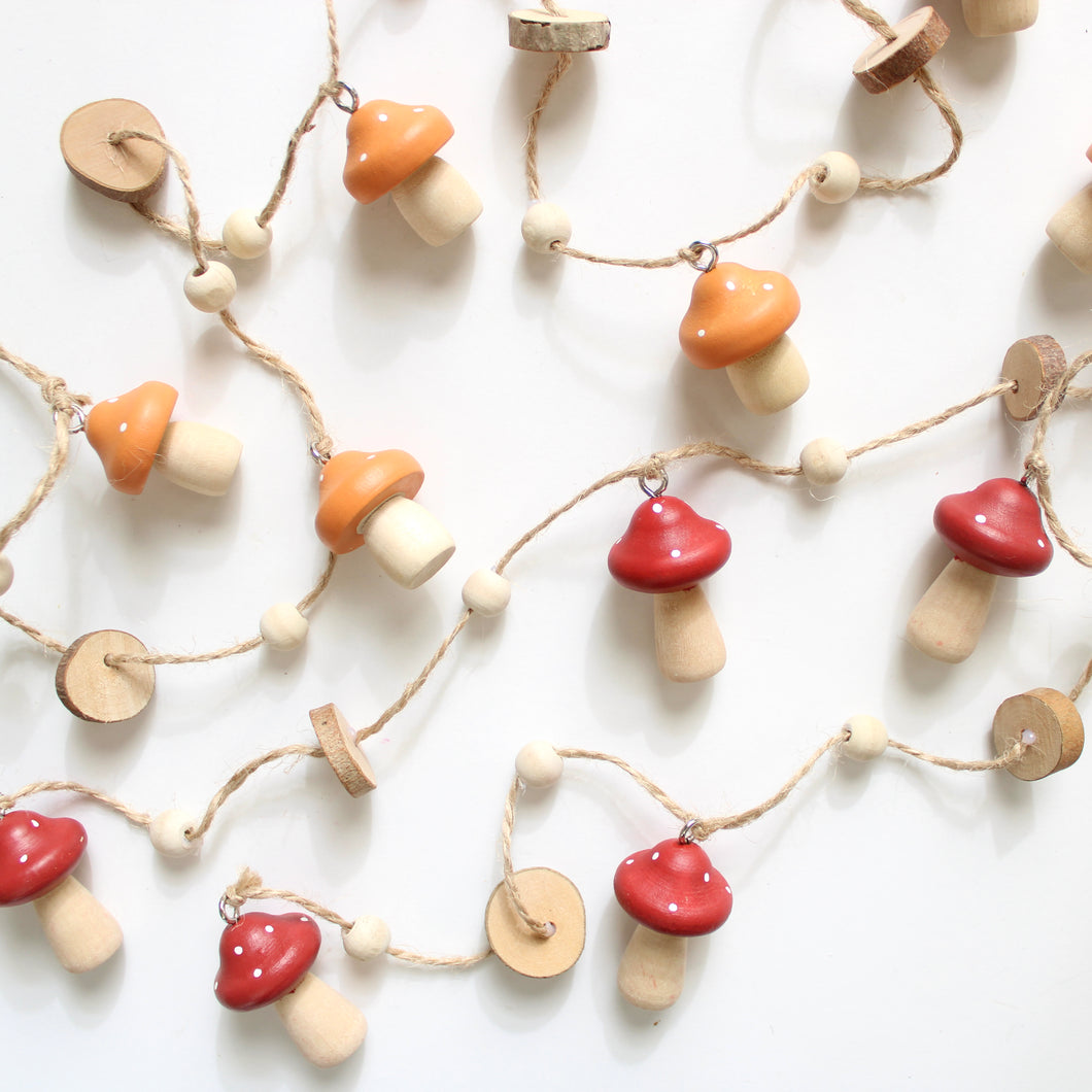 Garland - Pine Wood Mushroom 40