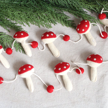 Garland - Red & White Felt Mushroom 72"