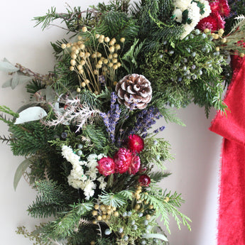 Fresh Pre-Order: The Florist's Wreath 29"