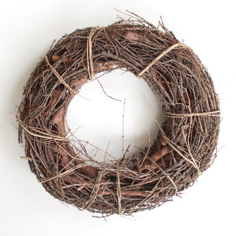 Pine & Nanmu Twig Wreath 20"