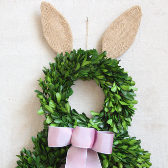 Bunny Boxwood Wreath 21"