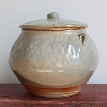 Load image into Gallery viewer, Nuka Jar Low
