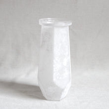Load image into Gallery viewer, Joya Glass Vase
