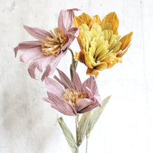 Load image into Gallery viewer, Paper Flower Spray
