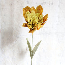Load image into Gallery viewer, Paper Flower Spray
