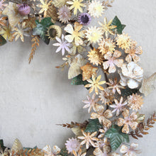Load image into Gallery viewer, Metal Wreath - Bloom 21&quot;
