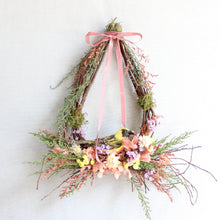 Load image into Gallery viewer, Feathers &amp; Flowers Wreath
